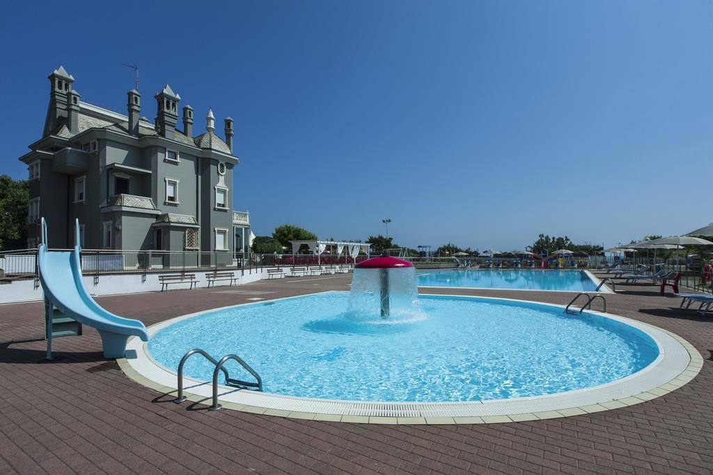 Internazionale - Family Village Кьоджа Экстерьер фото